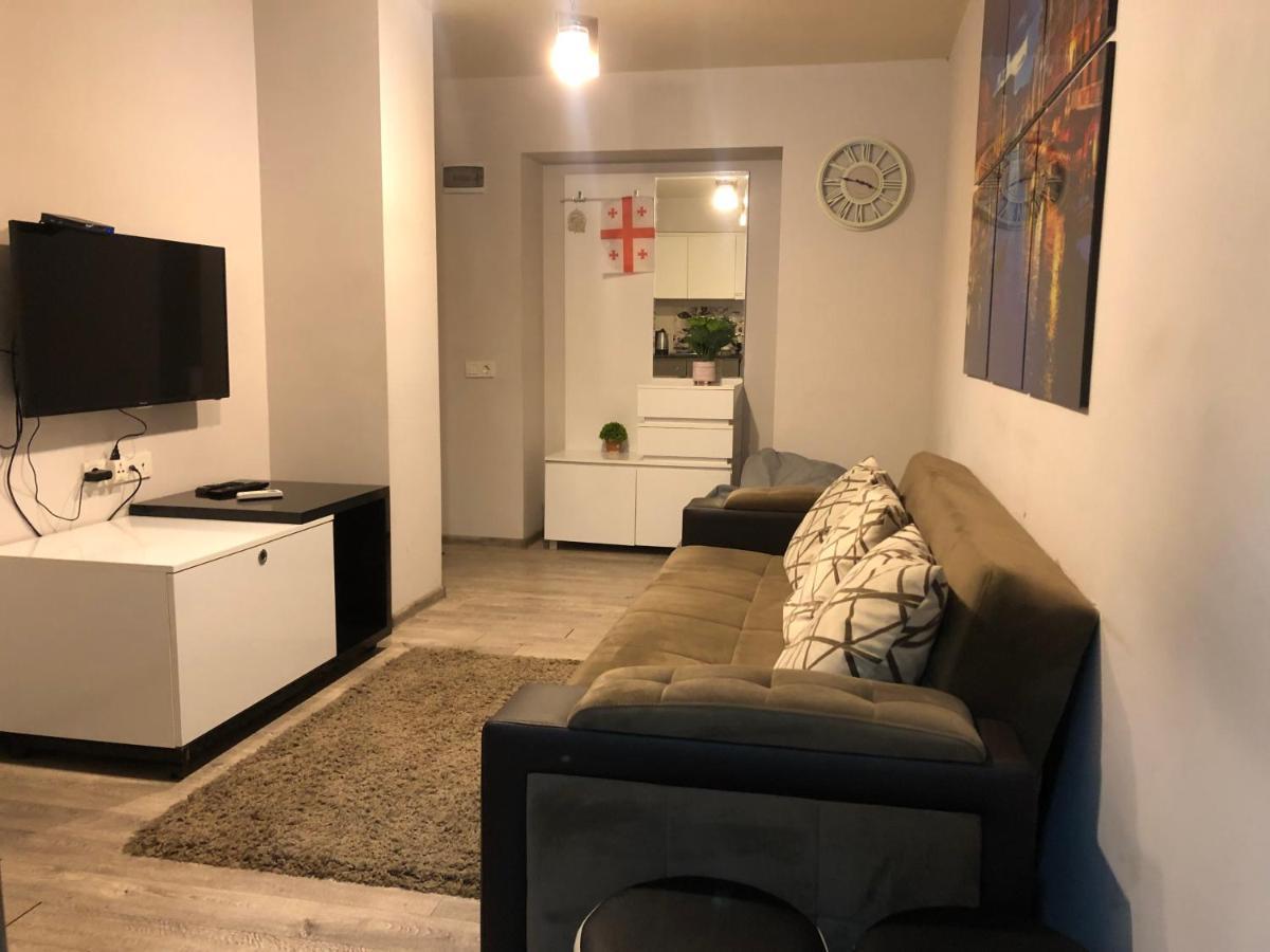 Shartava #1 Appartement Koetaisi Buitenkant foto